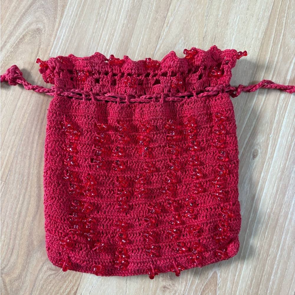 Elegant Red Crochet Beaded Drawstring Bag - Picture 5 of 9